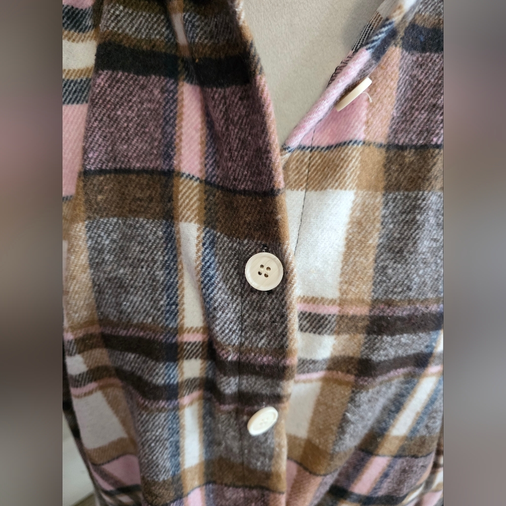 🩷 Womens Plaid Button-Up Shirt      Sz M (NWOT) - Picture 4 of 4
